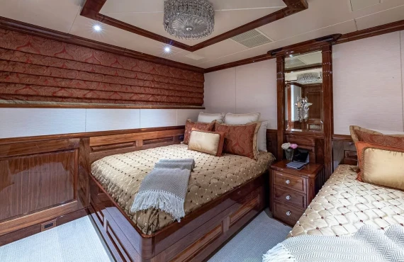 Silver Lining - Image 13