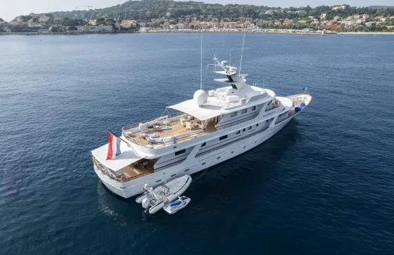 Bluemar II - Image 23