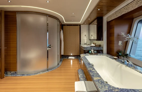 Baton Rouge - Image 19