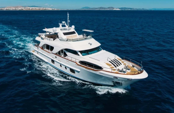 Rebecca V - Image 21