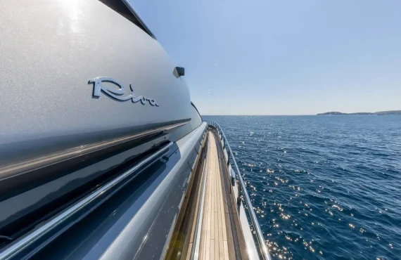 Silver Breeze - Image 15