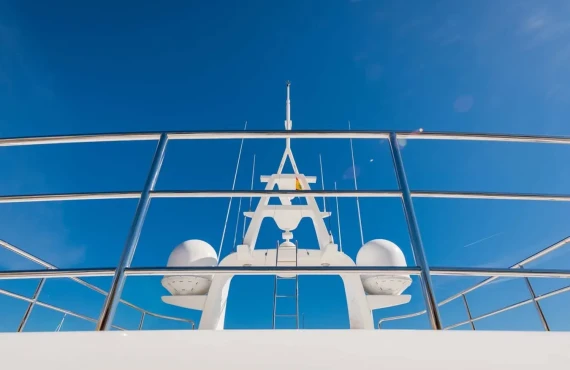 La Bella Sara III - Image 6