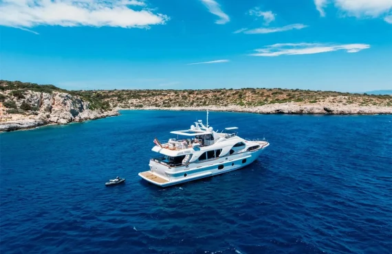 Rebecca V - Image 22