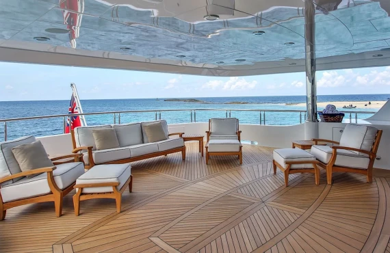 Nicole Evelyn - Image 22