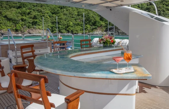 Sur La Mer - Image 26