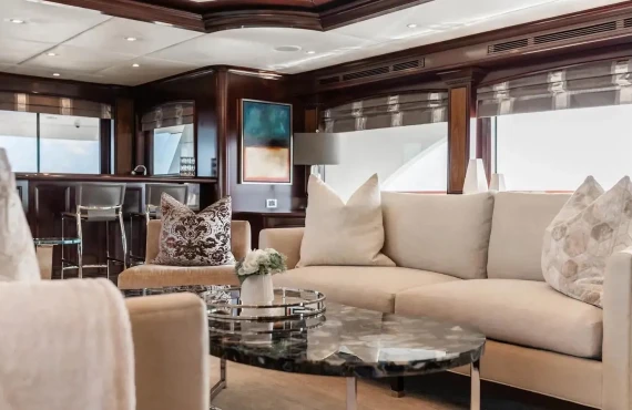 Nicole Evelyn - Image 4