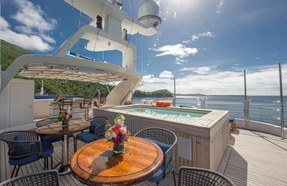 Sur La Mer - Image 30