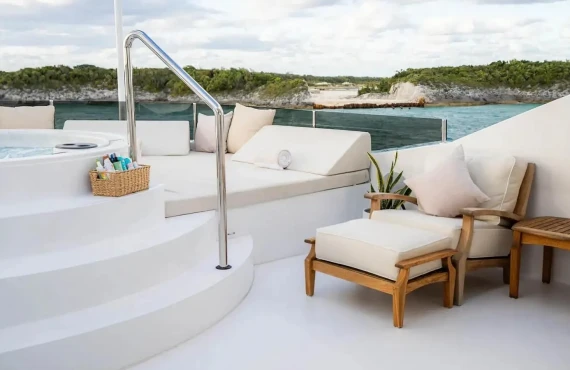 Nicole Evelyn - Image 21