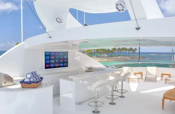 Nicole Evelyn - Image 25