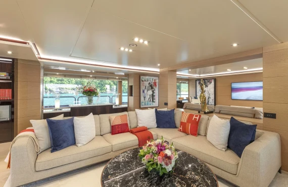 Sur La Mer - Image 5