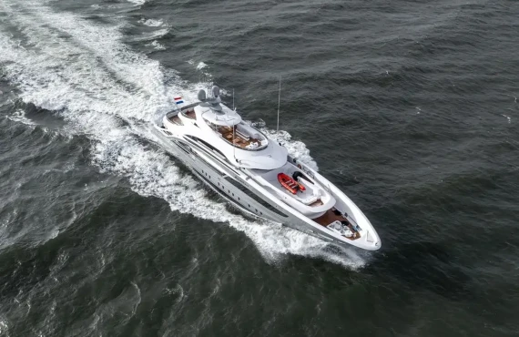 Cinderella Noel IV - Image 4