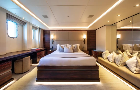 R Juniors - Image 13