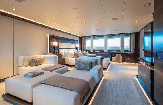 R Juniors - Image 10