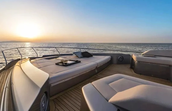 Alexandra - Image 13