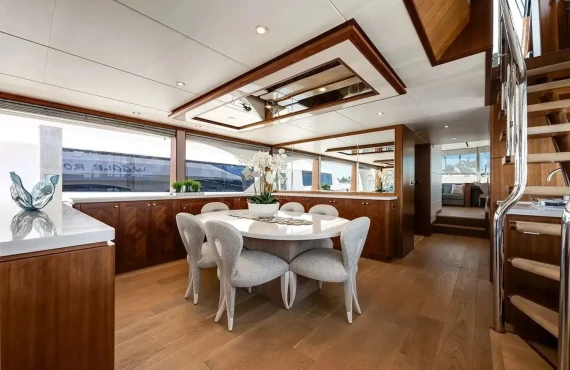 Wiggle Room - Image 6