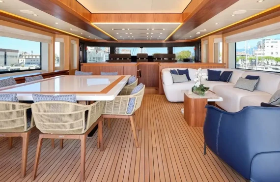 Lady Betty - Image 12