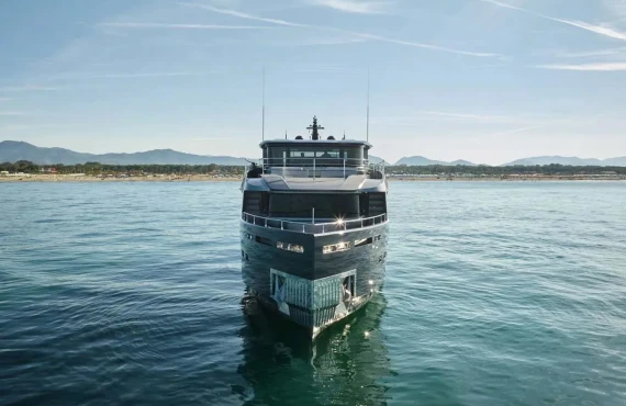 Lady Betty - Image 17