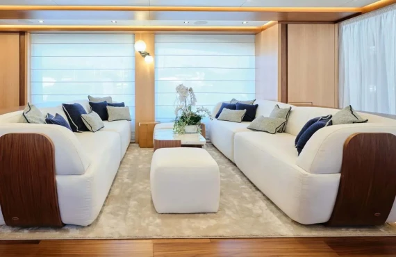 Lady Betty - Image 4