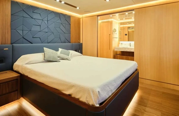 Lady Betty - Image 7