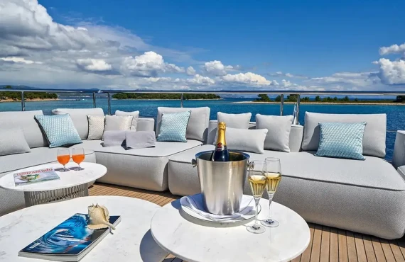 Aluminia Too - Image 9