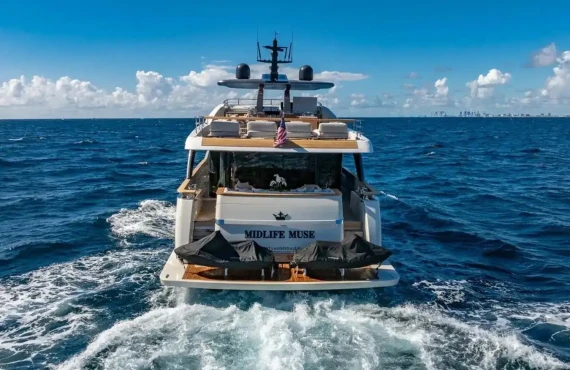 Midlife Muse - Image 20