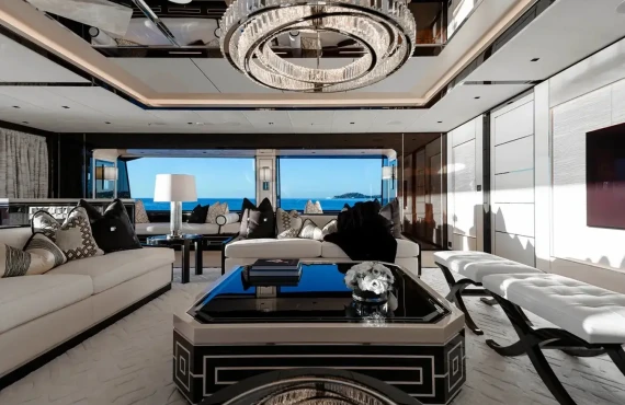 Lady Estey - Image 3