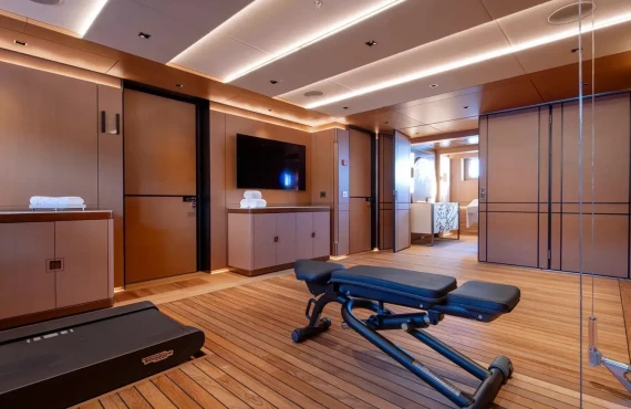 Lady Estey - Image 14