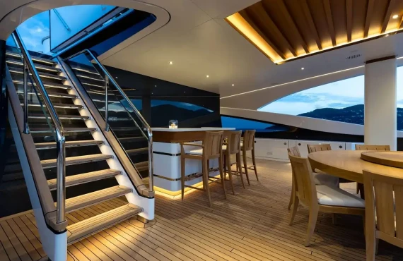 Lady Estey - Image 16