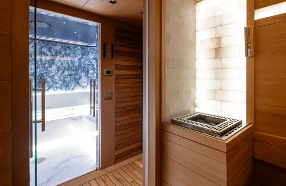 Lady Estey - Image 13