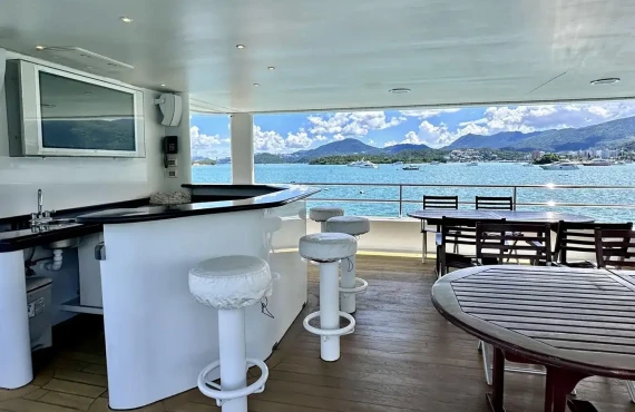 Western Isles - Image 17