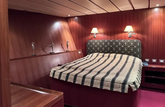 Western Isles - Image 7