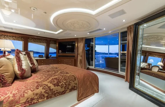 Crystalady - Image 6