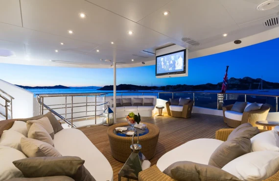 Crystalady - Image 14