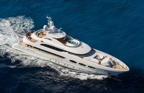 Crystalady - Image 17