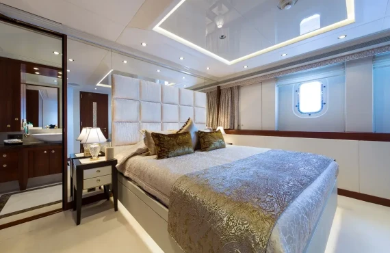 Crystalady - Image 7