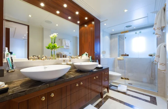 Crystalady - Image 10