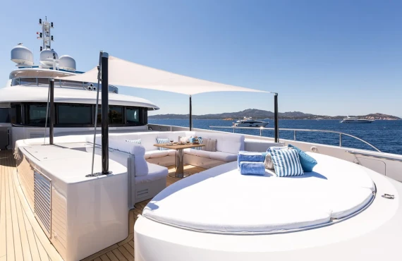 Crystalady - Image 15