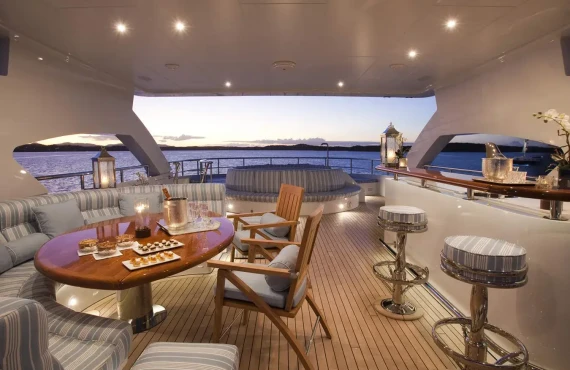 Blind Date - Image 19