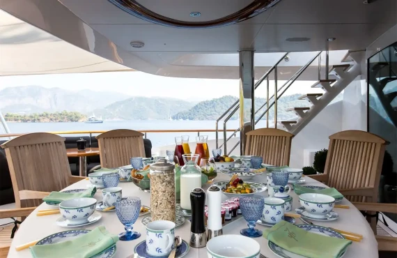 The Lady K - Image 14