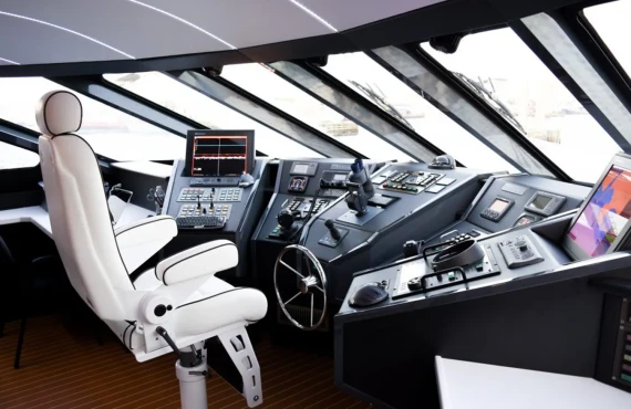 Octopussy - Image 11