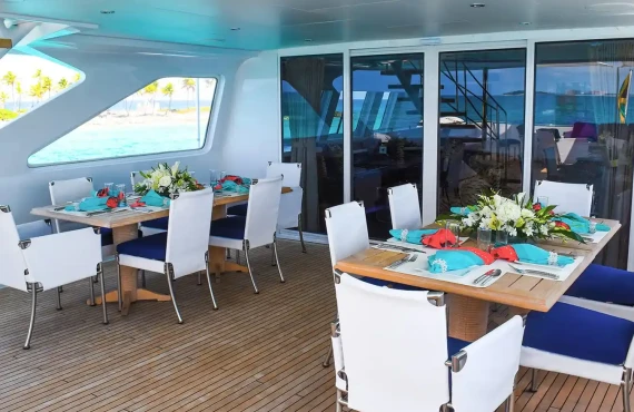 Octopussy - Image 12