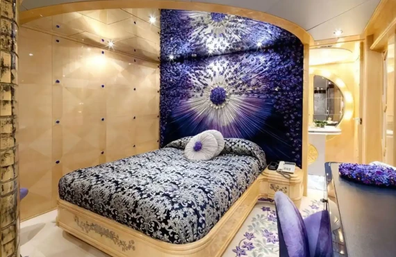 Harbour Moon - Image 7