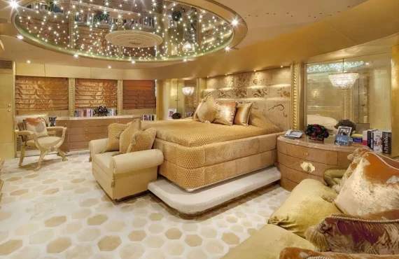 Harbour Moon - Image 6