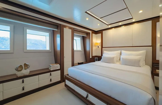 New Waves - Image 10