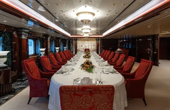 Lady Moura - Image 5