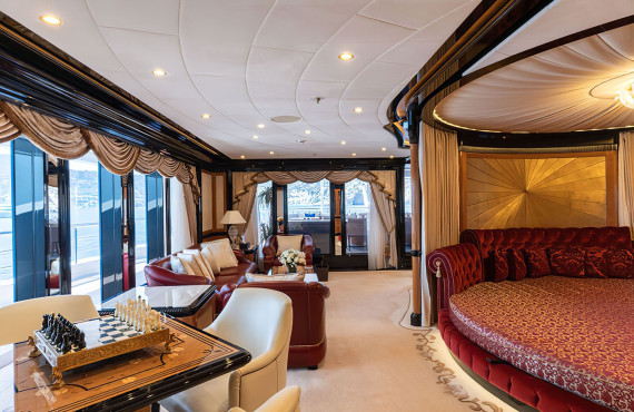 I Dynasty - Image 13