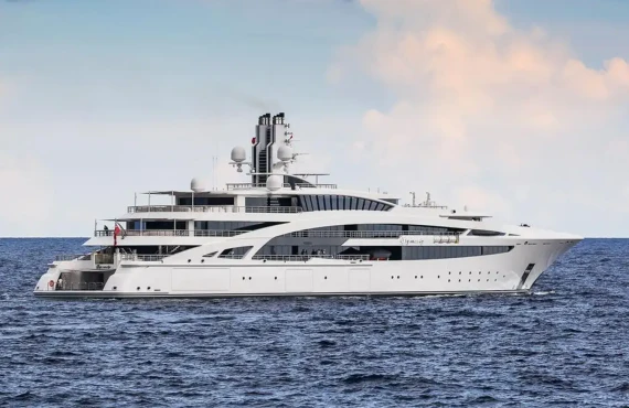 I Dynasty - Image 23