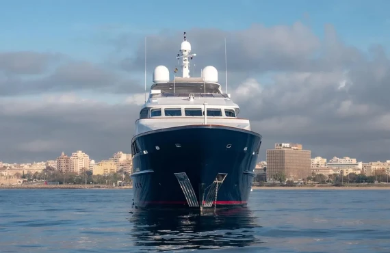 Lady Lucy - Image 20