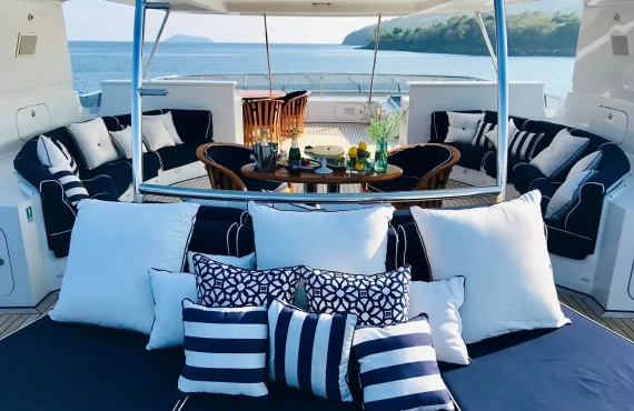 Lady Azul - Image 13