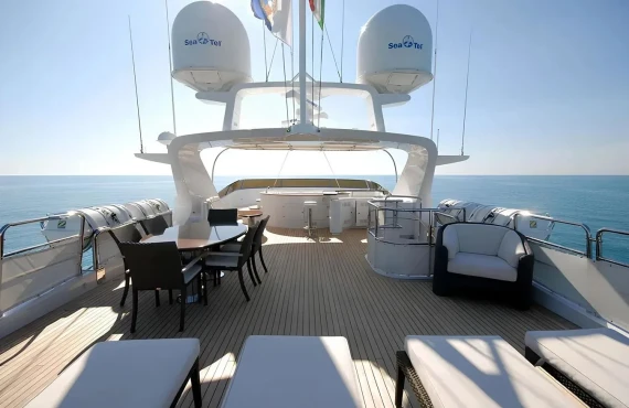 Elena Nueve - Image 23